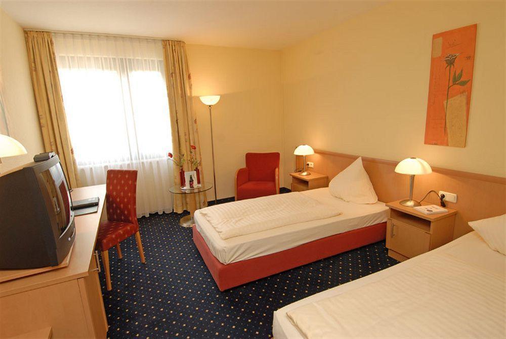 Montana Parkhotel Hotel 3*